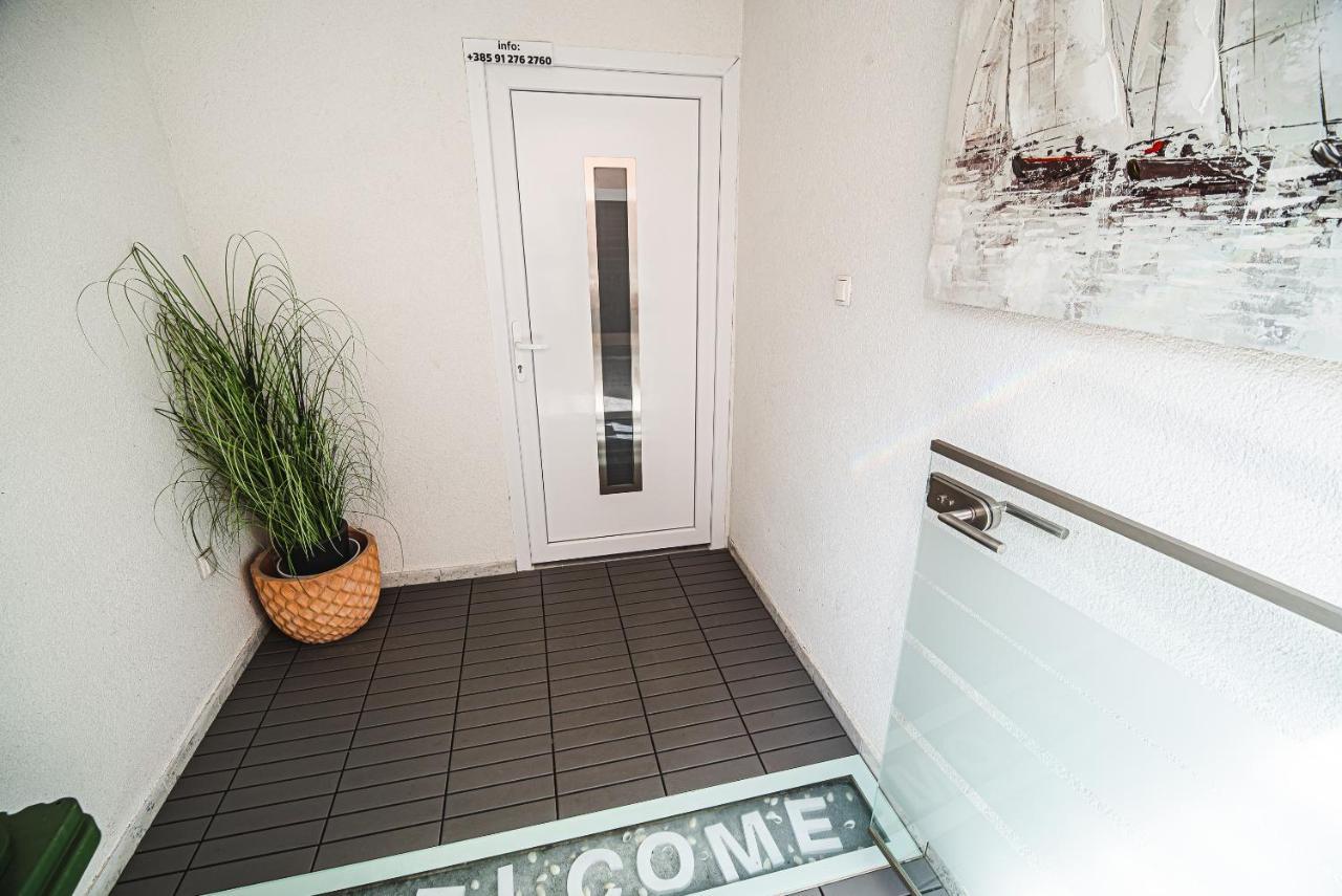 Downtown Park Apartments With Balcony Vodice Esterno foto