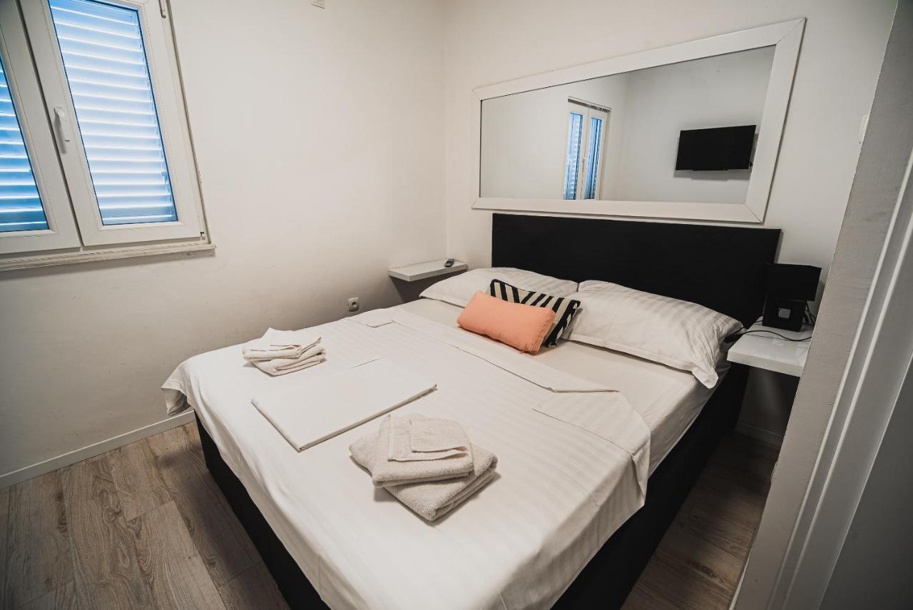 Downtown Park Apartments With Balcony Vodice Esterno foto