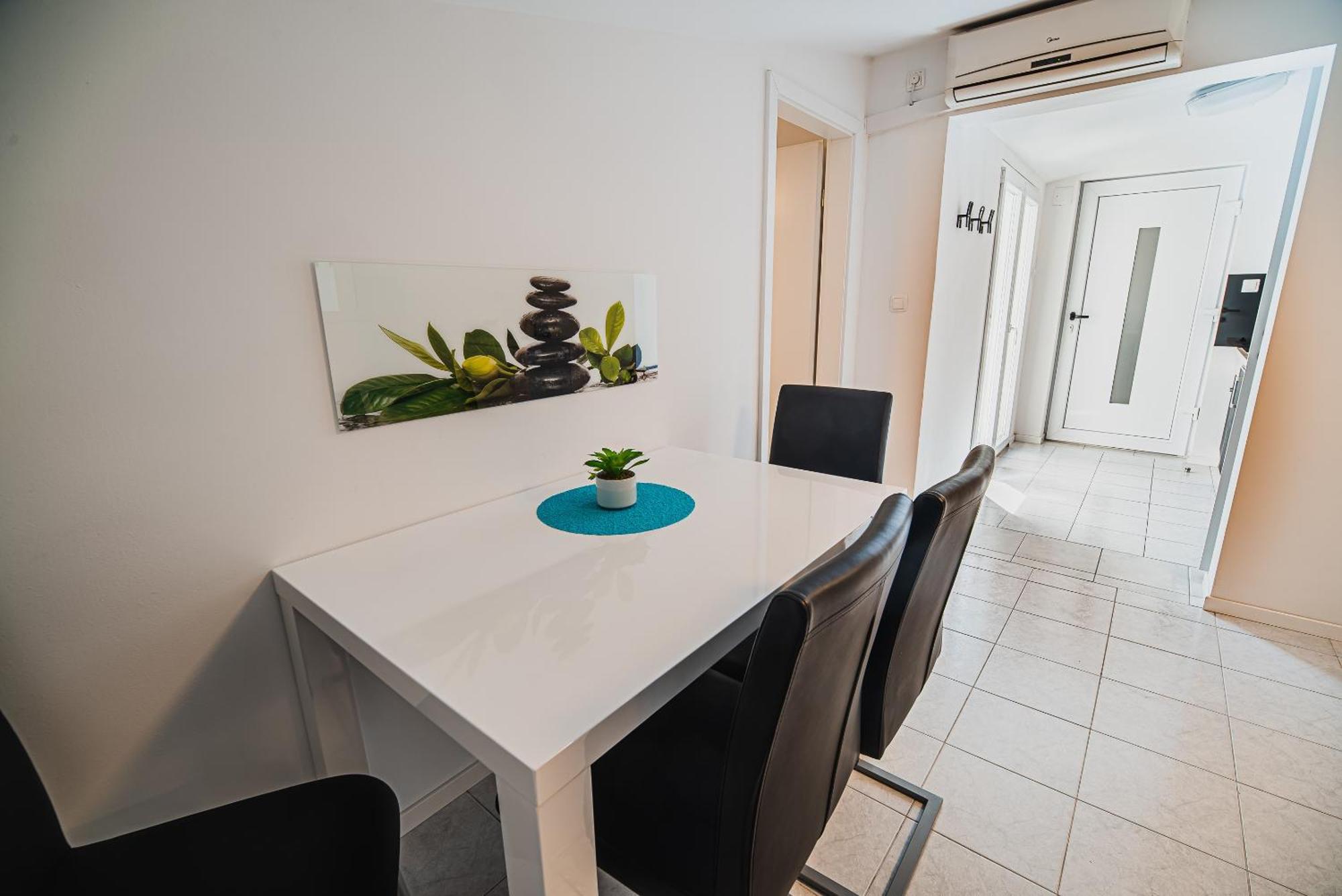 Downtown Park Apartments With Balcony Vodice Camera foto