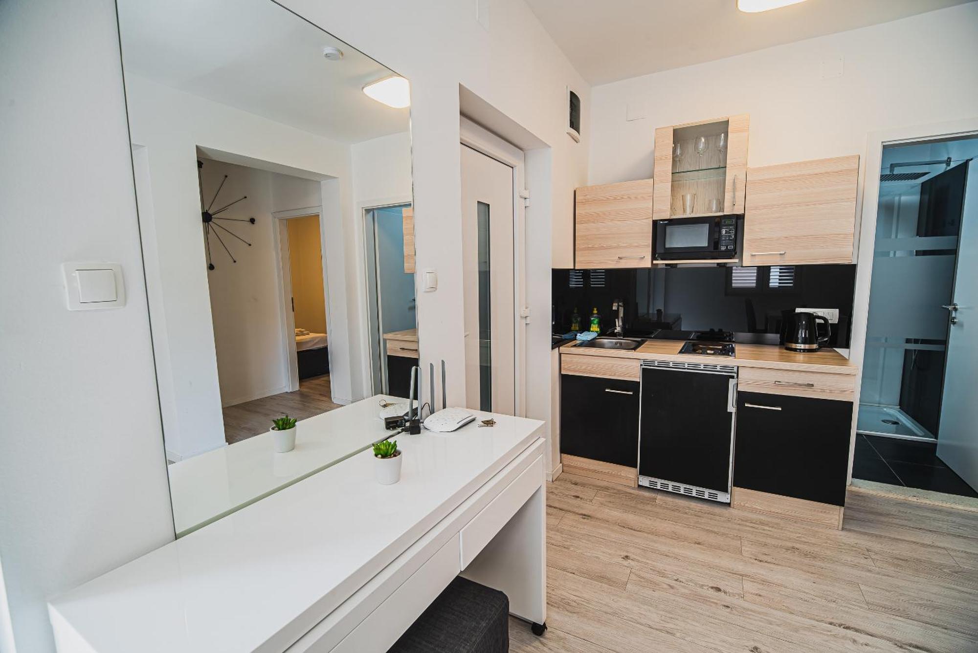 Downtown Park Apartments With Balcony Vodice Camera foto