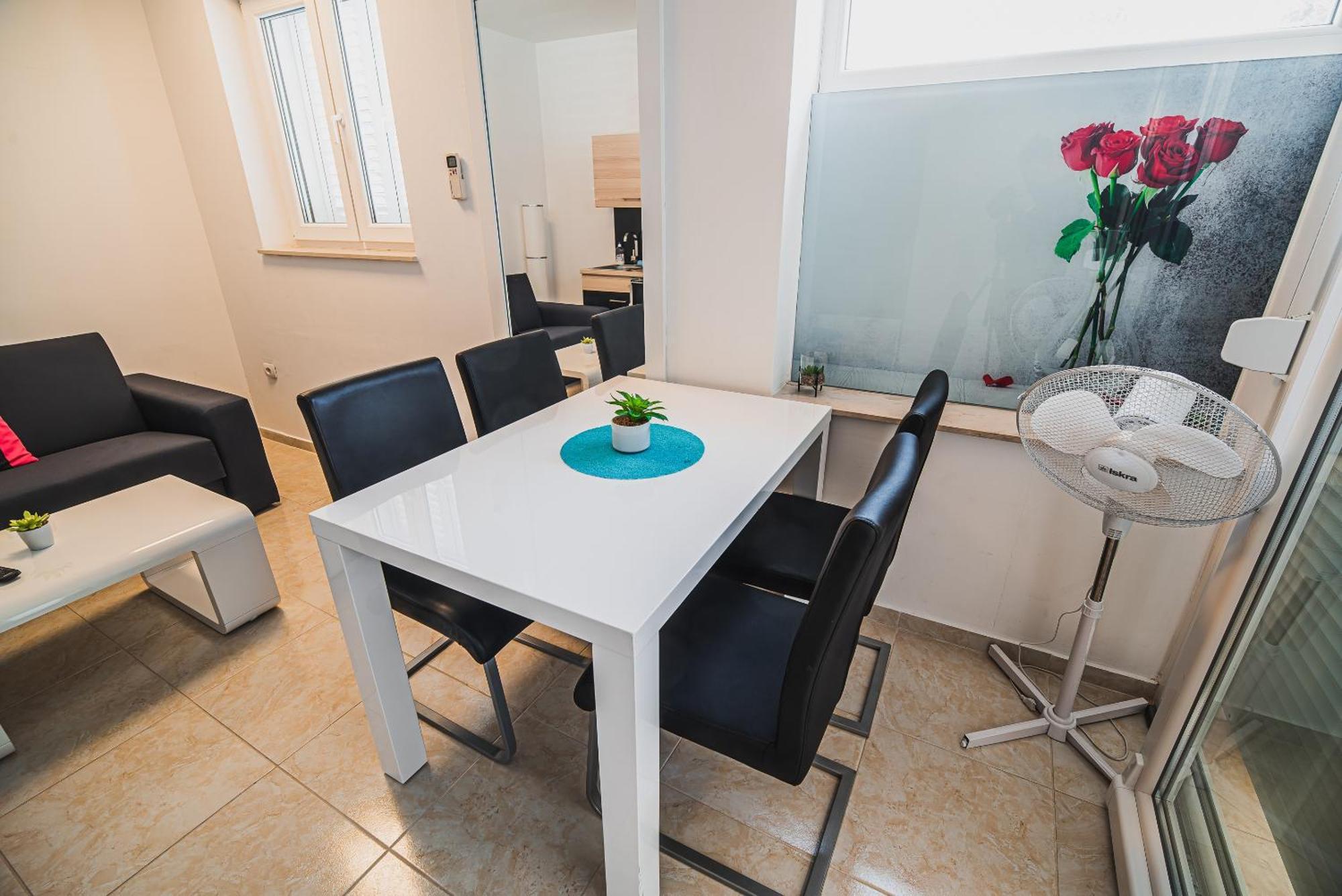 Downtown Park Apartments With Balcony Vodice Camera foto